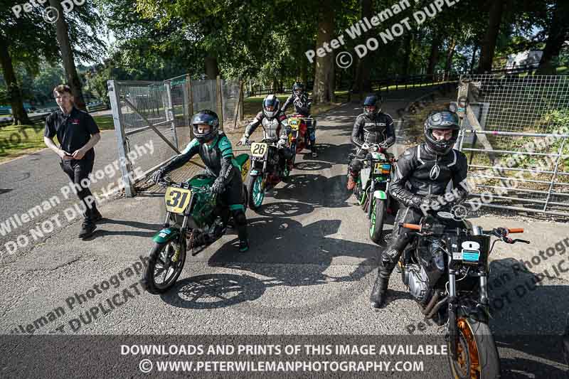 cadwell no limits trackday;cadwell park;cadwell park photographs;cadwell trackday photographs;enduro digital images;event digital images;eventdigitalimages;no limits trackdays;peter wileman photography;racing digital images;trackday digital images;trackday photos